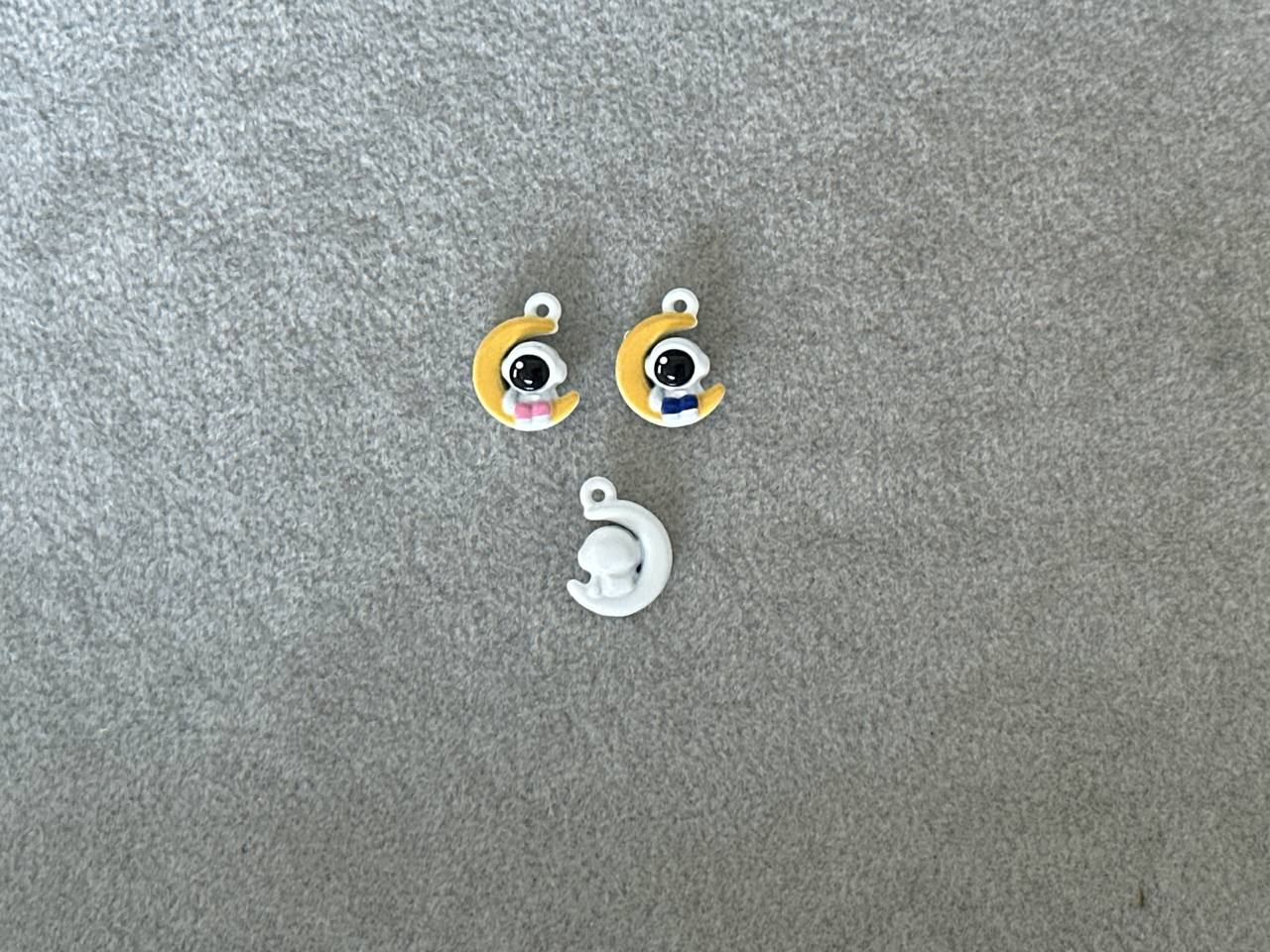 Astronaut Pendant - VV032